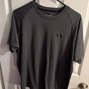 Under Armour Men's Charcoal Short Sleeve Tee size Lg